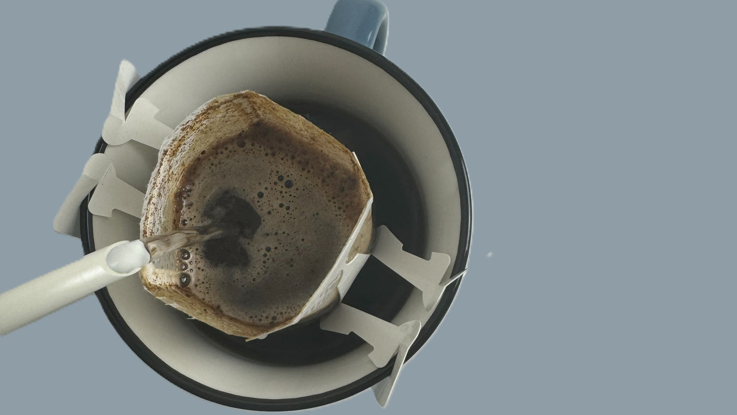 Préparation du drip coffee bag